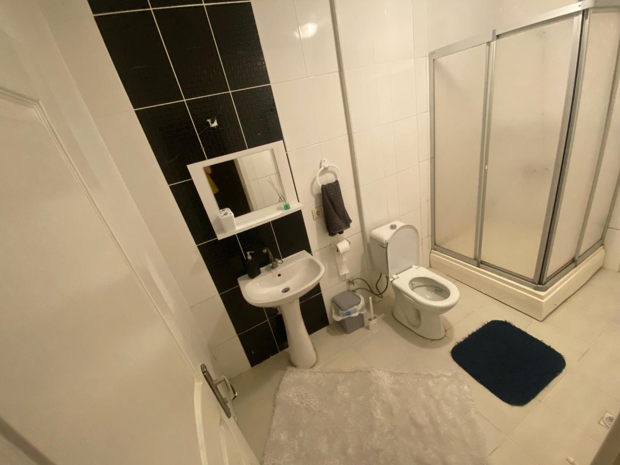 דירות Arnavutkoy Spacious House Near The Airport מראה חיצוני תמונה